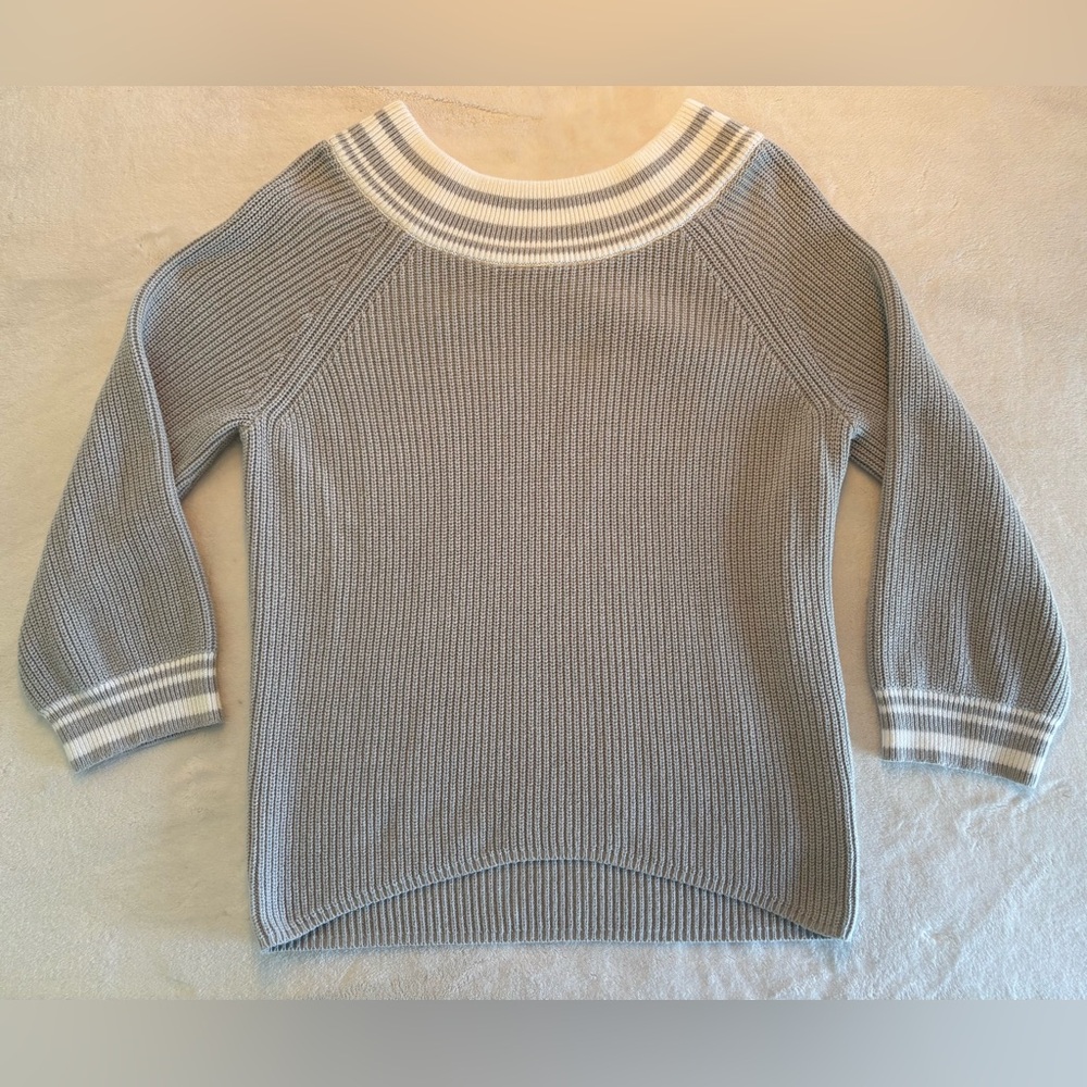 Express Light Gray & White Stripe Crew Neck Ribbed Knit High-Low Sweater Size M